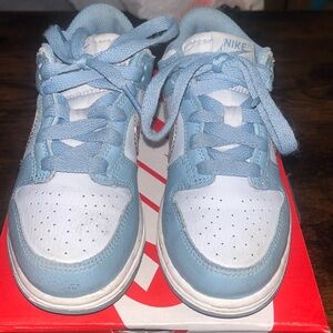 Kids nike dunk low worn